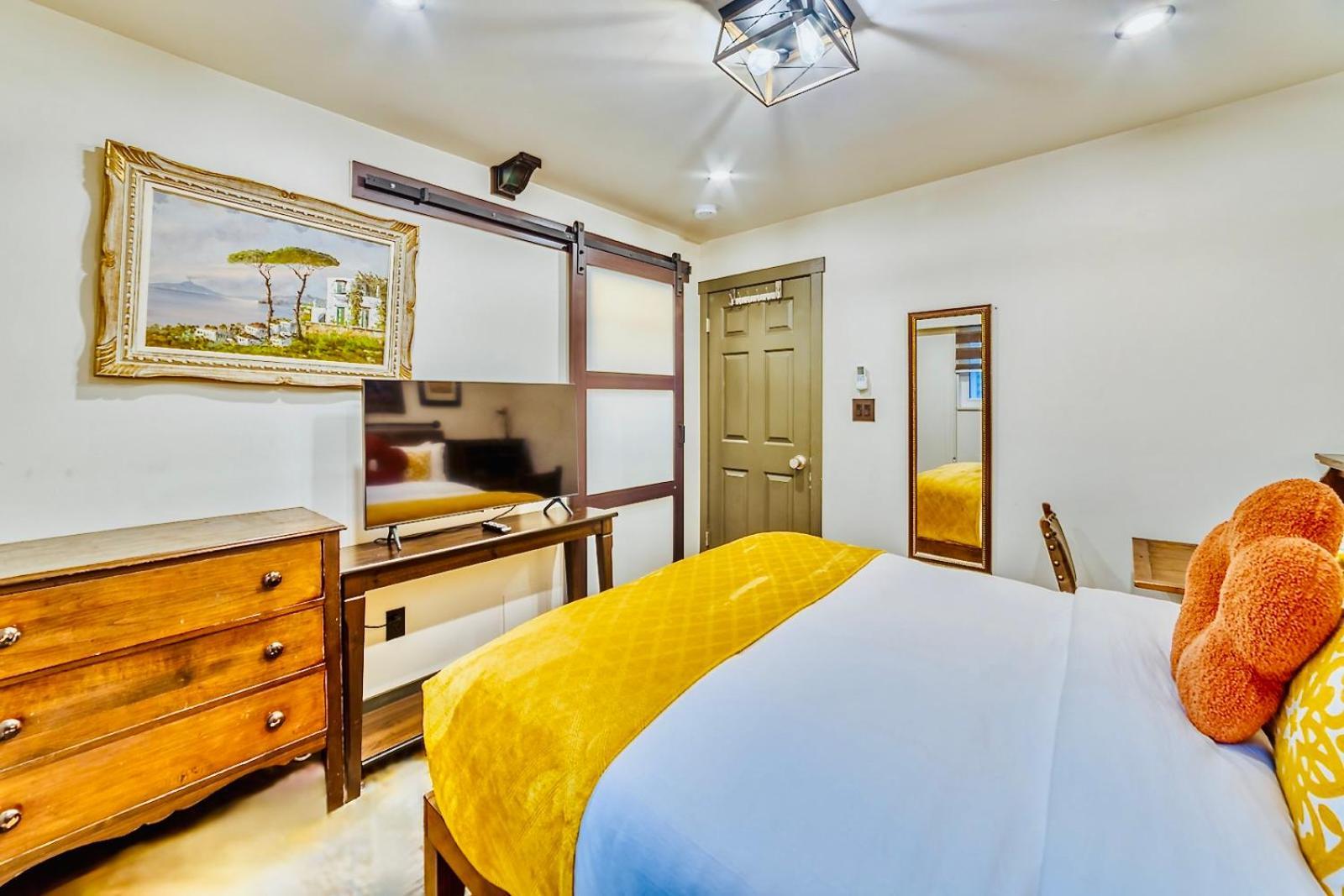 Neocolonial Nouveau Kensington Vacation Home Vancouver Dış mekan fotoğraf