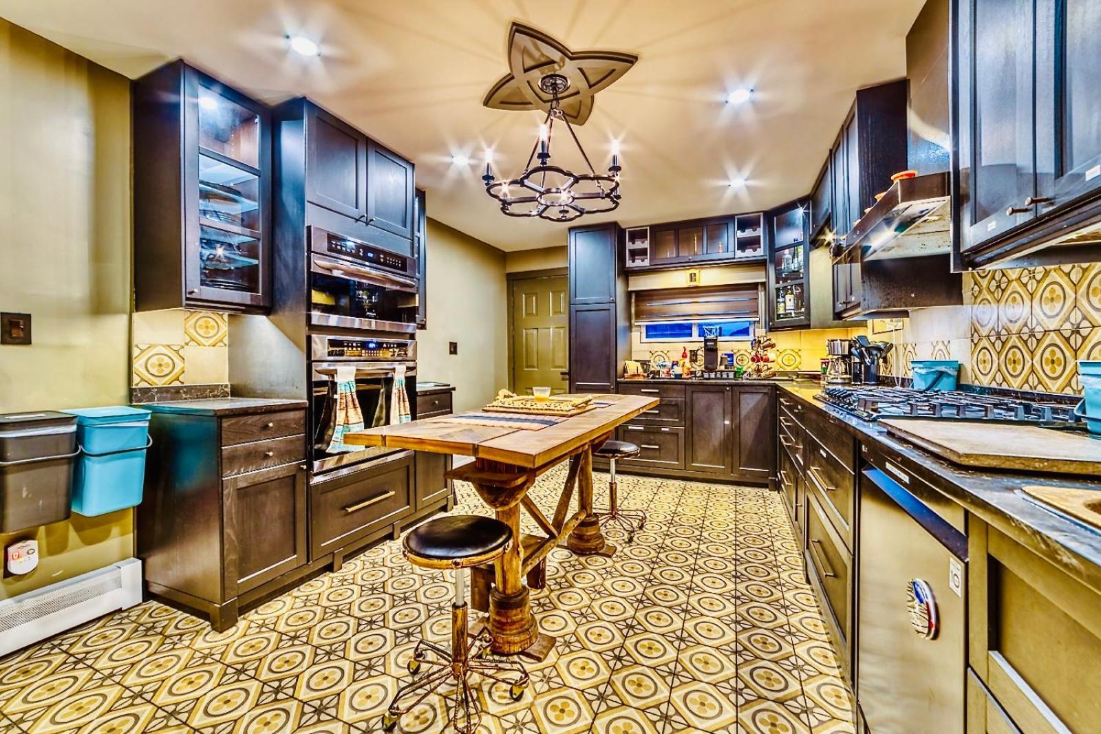 Neocolonial Nouveau Kensington Vacation Home Vancouver Dış mekan fotoğraf